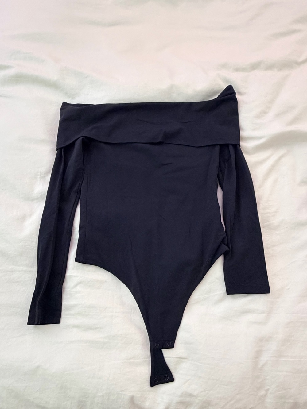 Aritzia Contour Black Off-Shoulder Long-Sleeve Bodysuit
